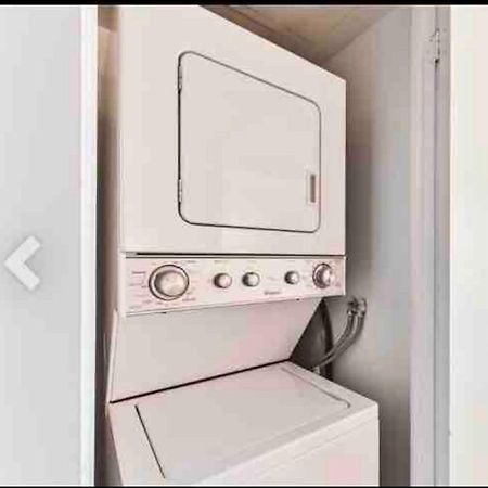 Beautiful Unit In Heart Of Downtown Toronto Apartment Exterior foto