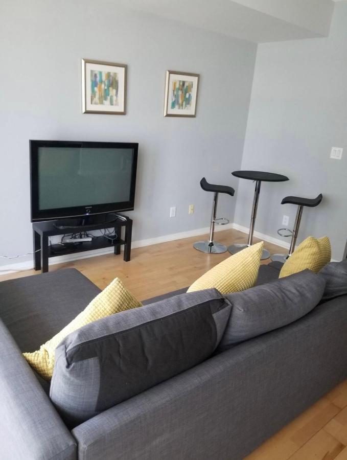 Beautiful Unit In Heart Of Downtown Toronto Apartment Exterior foto