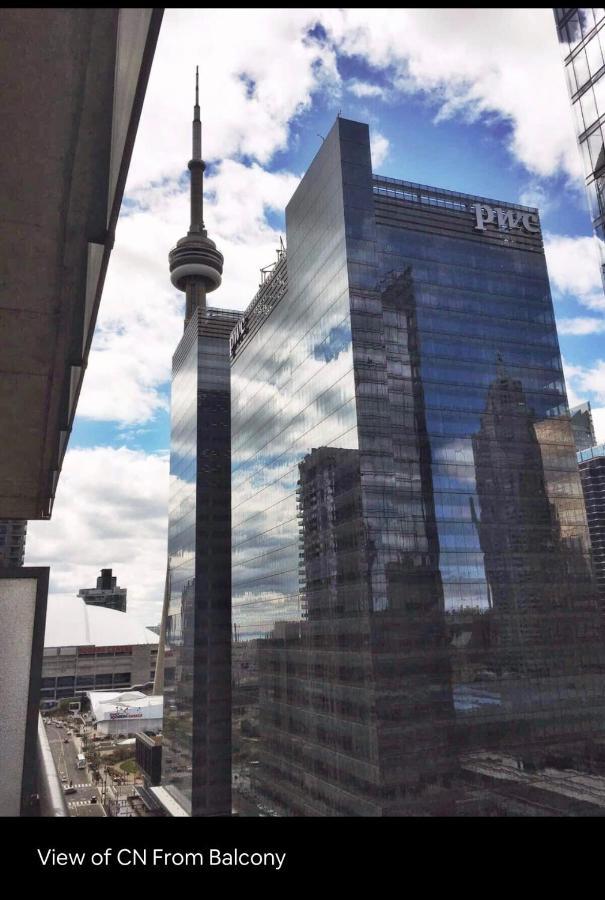 Beautiful Unit In Heart Of Downtown Toronto Apartment Exterior foto