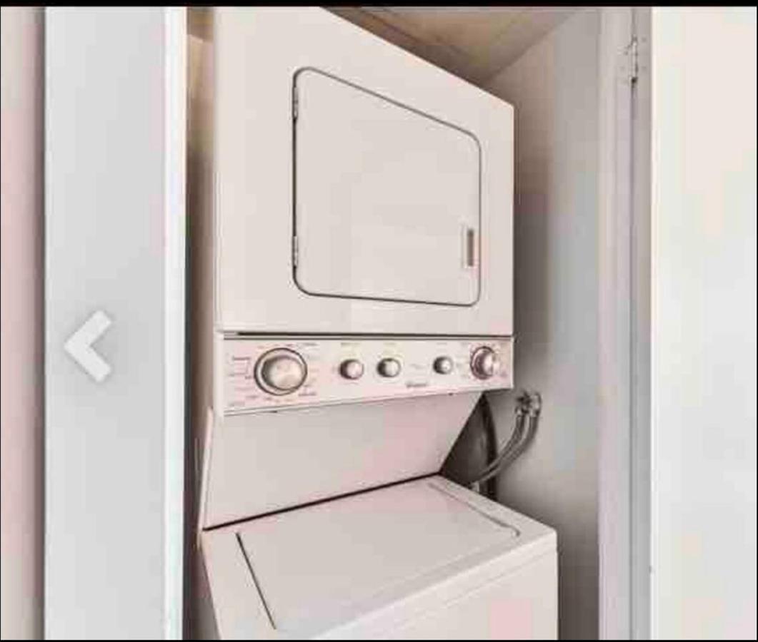 Beautiful Unit In Heart Of Downtown Toronto Apartment Exterior foto